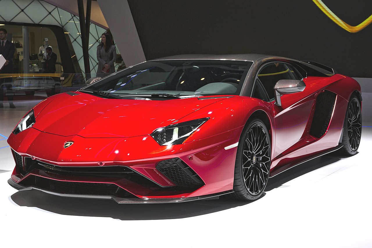 The Lamborghini Aventador 2018 - Eyeofthespy.com